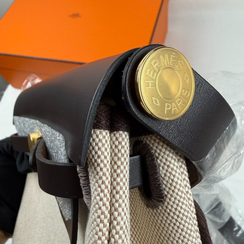 近新閒置未使用 HERMES 愛馬仕 Mini Herbag 20 帆布X牛皮 烏木色金釦 斜背包 W刻 大全配 台灣購證-9