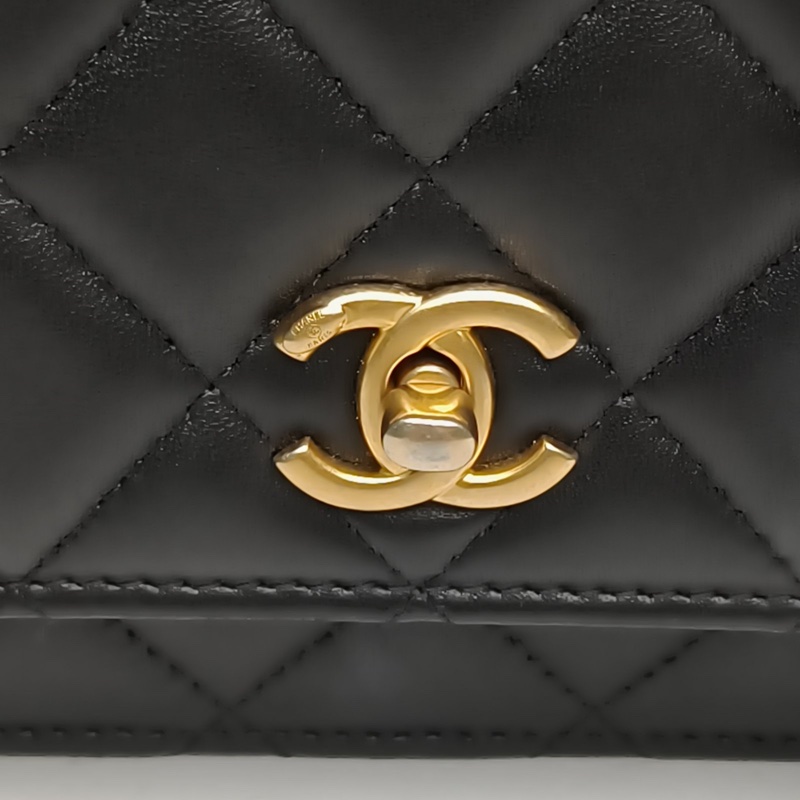 CHANEL CFWOC黑色羊皮晶片金扣金球調節扣-4