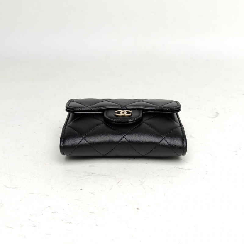 CHANEL 黑色羊皮30開金扣CFmini卡包斜挎包-3