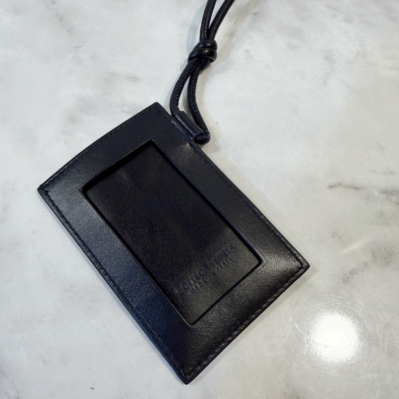 BV 黑羊皮cassette Badge Bolde名片掛繩-2
