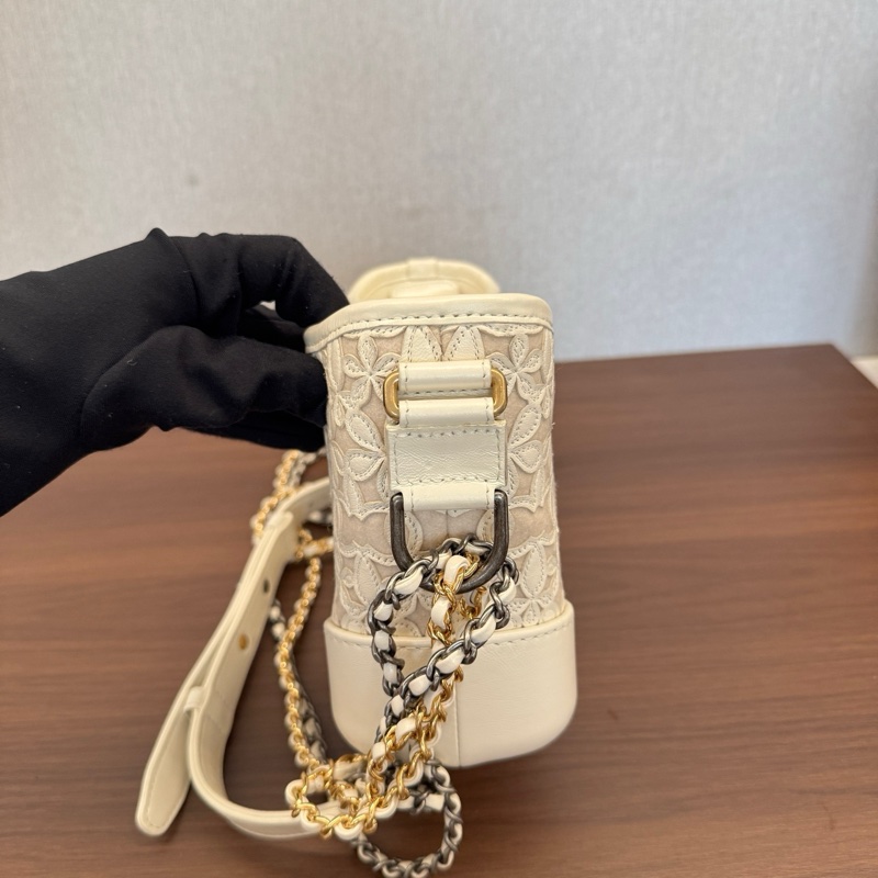 99新✨Chanel香奈兒19K流浪包小號雪地系列白色蕾絲鏤空字母寬肩帶鏈條包單肩包斜背包❤️正品-2