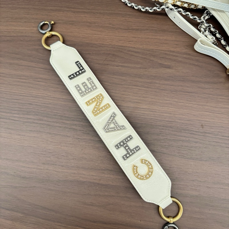 99新✨Chanel香奈兒19K流浪包小號雪地系列白色蕾絲鏤空字母寬肩帶鏈條包單肩包斜背包❤️正品-7