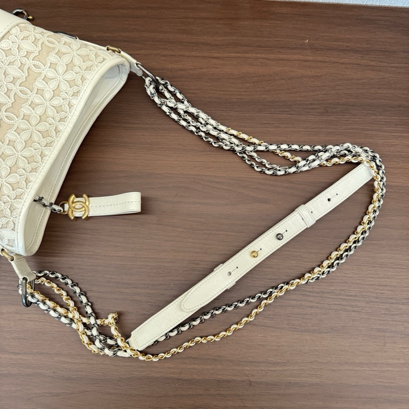 99新✨Chanel香奈兒19K流浪包小號雪地系列白色蕾絲鏤空字母寬肩帶鏈條包單肩包斜背包❤️正品-8