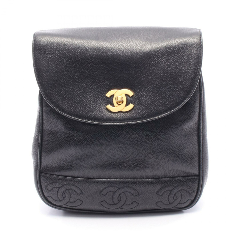 香奈兒 (CHANEL) 三重 COCO 標誌雙肩包,粒面小牛皮,黑色,金色五金,二手 CC-0