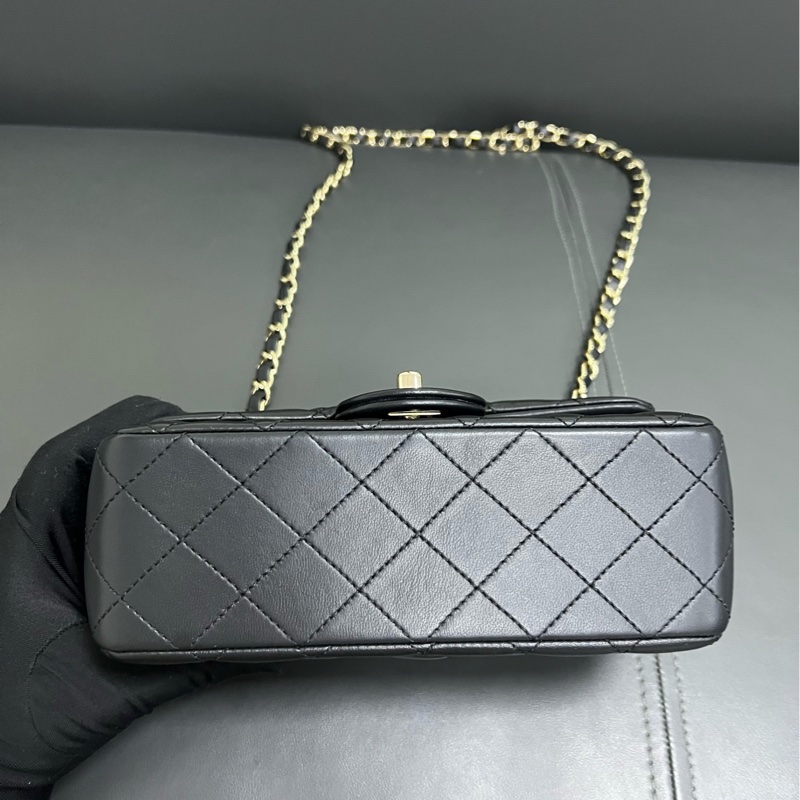 Chanel Classic Flap Mini 黑金羊皮 大Mini-4