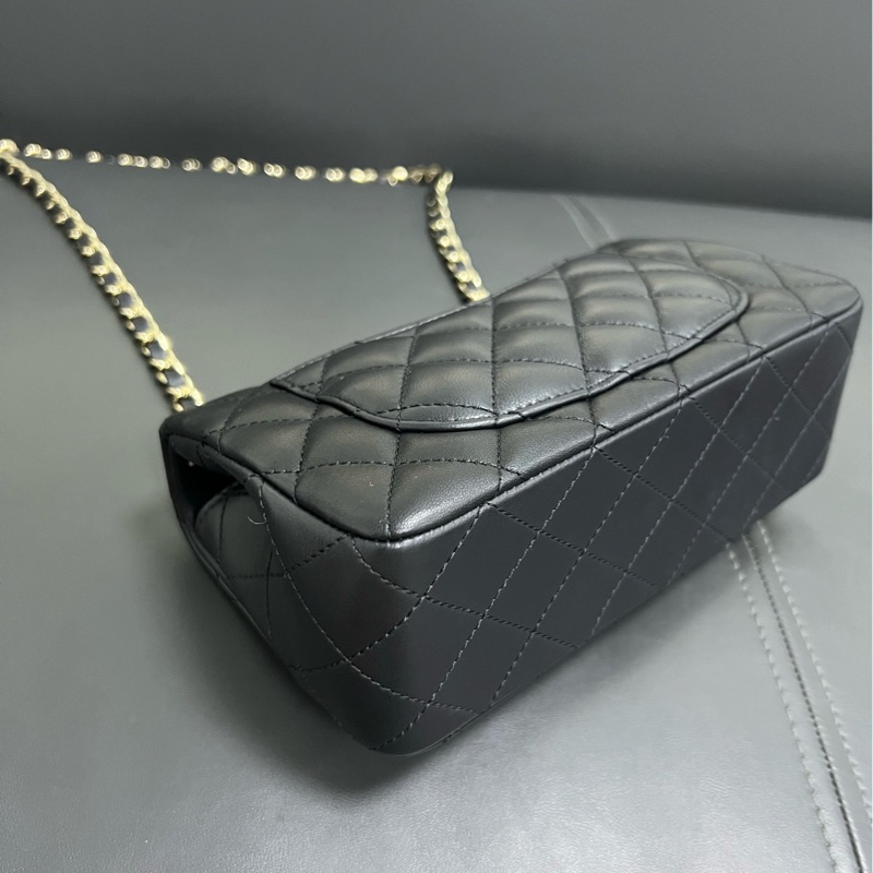 Chanel Classic Flap Mini 黑金羊皮 大Mini-12