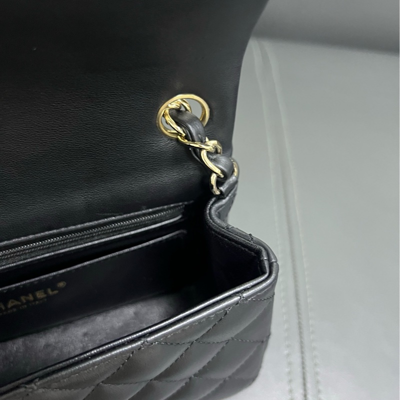 Chanel Classic Flap Mini 黑金羊皮 大Mini-19