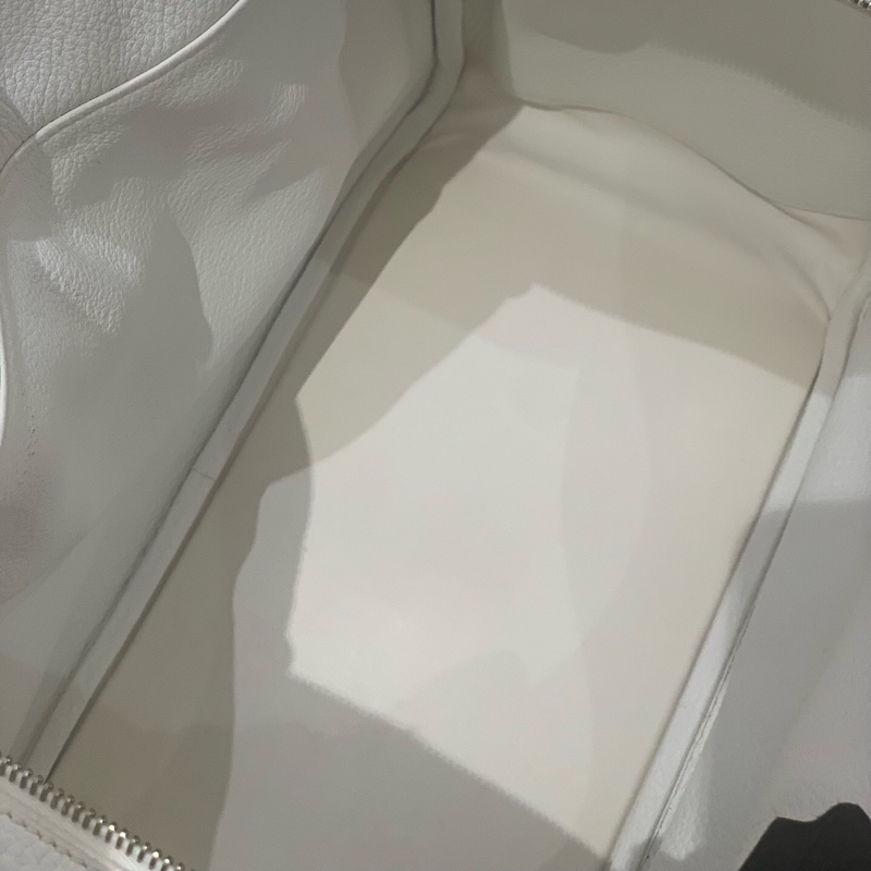 HERMES/愛馬仕 Lindy 34 大號 tc皮 銀扣 手提斜挎包 白色 框o刻 。-6