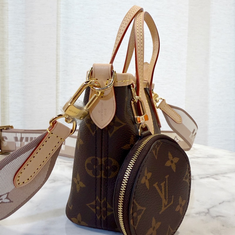 LV 原花金釦Neverfull BB手提斜背包-2