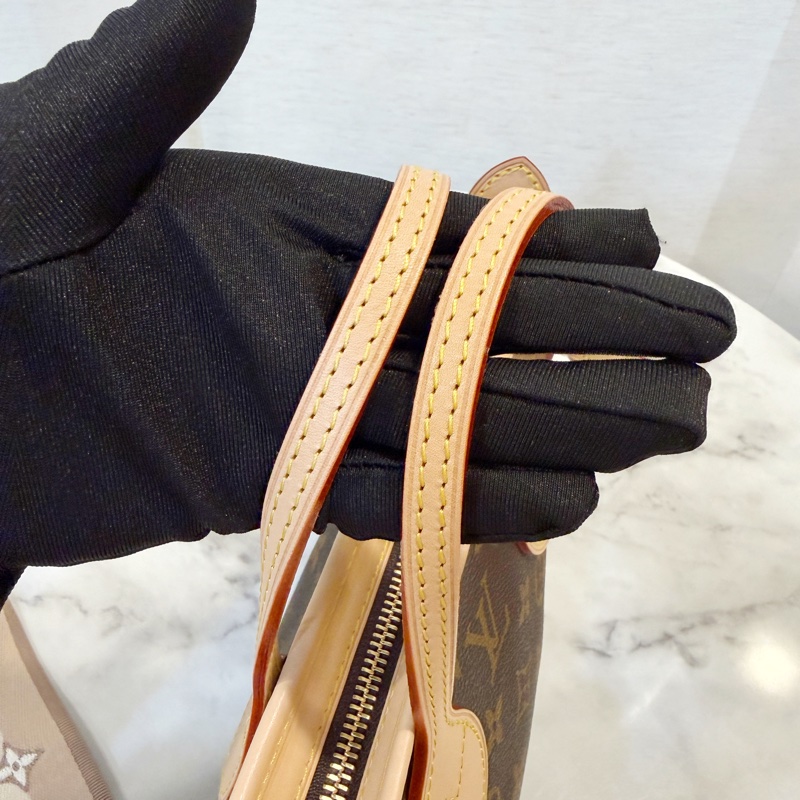 LV 原花金釦Neverfull BB手提斜背包-8