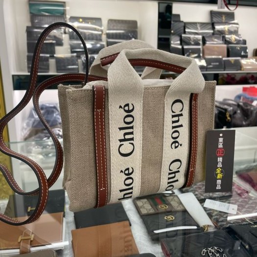 東區正精品㊣CHLOE MINI WOODY 全新迷你米白色帆布拼焦糖色皮革斜背包肩背包手提包 RA1745-1