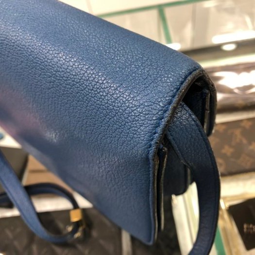 東區正精品㊣Celine MEDIUM CLASSIC BOX 孔雀藍中款小牛皮金扣肩背包方包 RA0407-7
