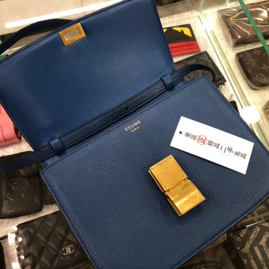 東區正精品㊣Celine MEDIUM CLASSIC BOX 孔雀藍中款小牛皮金扣肩背包方包 RA0407-11