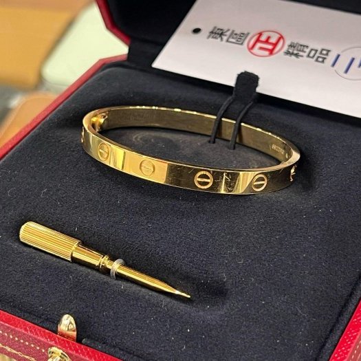 東區正精品㊣CARTIER LOVE 750 新版卡地亞黃K金螺絲愛情手環17號 RZ6141-1