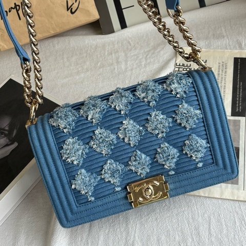 99新✨CHANEL香奈兒 Le Boy 金屬 雙C LOGO 丹寧牛仔布 斜挎包鏈條包單肩包 中號 女款 藍色💙正品