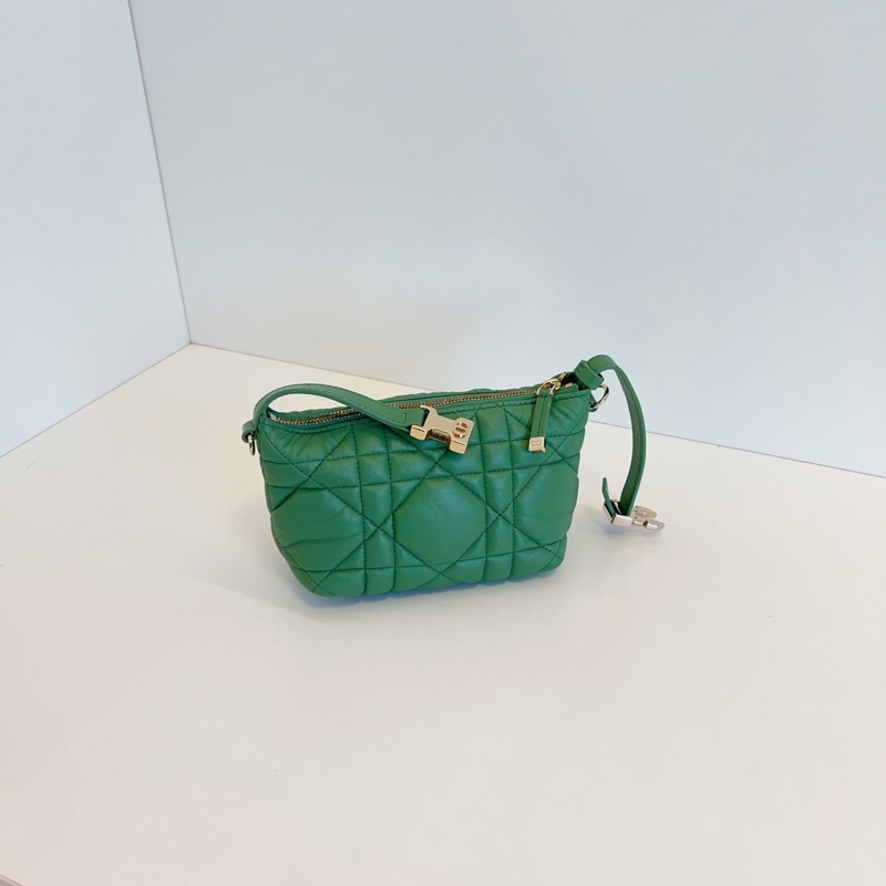 Dior Travel Nomad限量玉石绿金扣mini Hobo 藤格纹小饭盒包-2