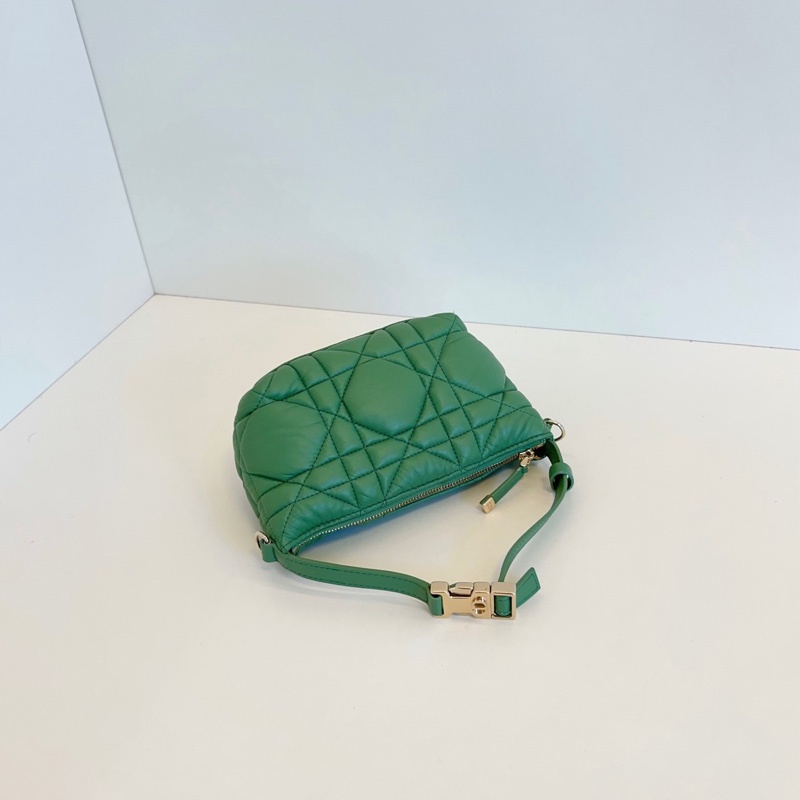 Dior Travel Nomad限量玉石绿金扣mini Hobo 藤格纹小饭盒包-3