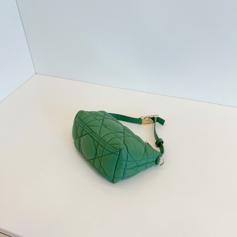 Dior Travel Nomad限量玉石绿金扣mini Hobo 藤格纹小饭盒包-5