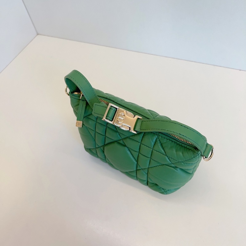 Dior Travel Nomad限量玉石绿金扣mini Hobo 藤格纹小饭盒包-8