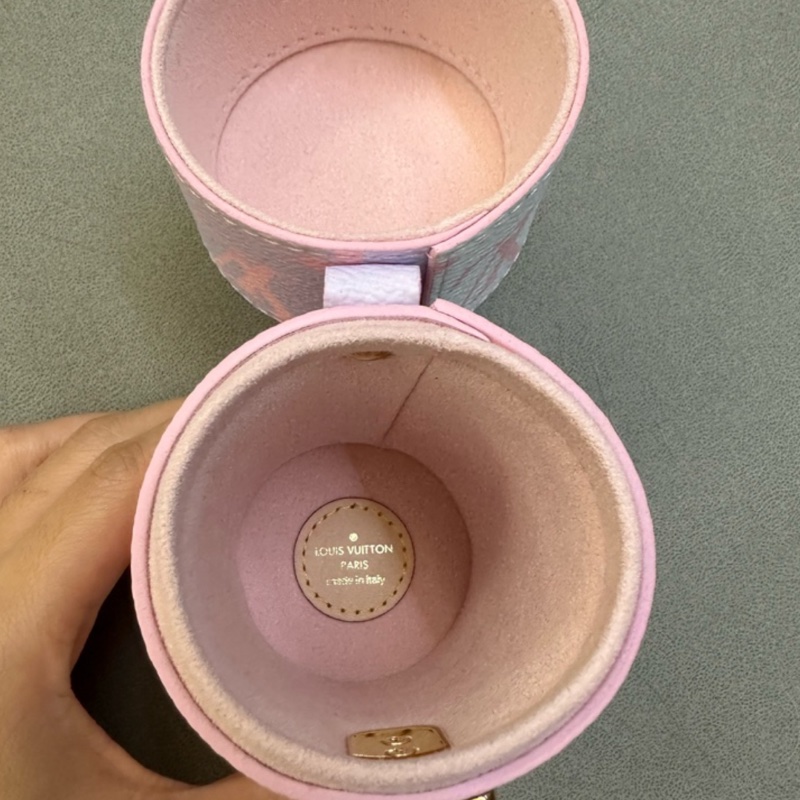 LV限量色香水套-8