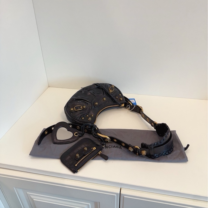 Balenciaga 巴黎世家Le Cagole 新款鳄鱼皮纹 月牙三合一机车包 黑色鳄鱼纹高级又稀有 25*13*7-7