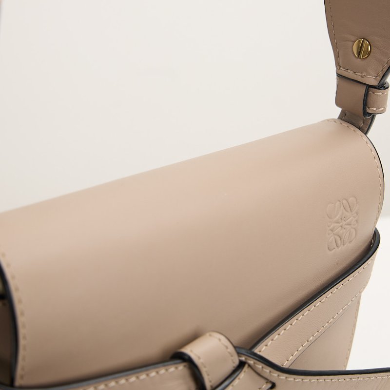 二手Loewe Gate mini 沙色-3