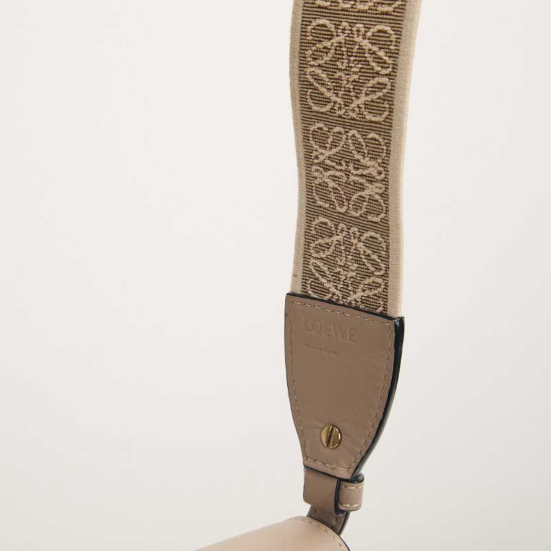 二手Loewe Gate mini 沙色-4