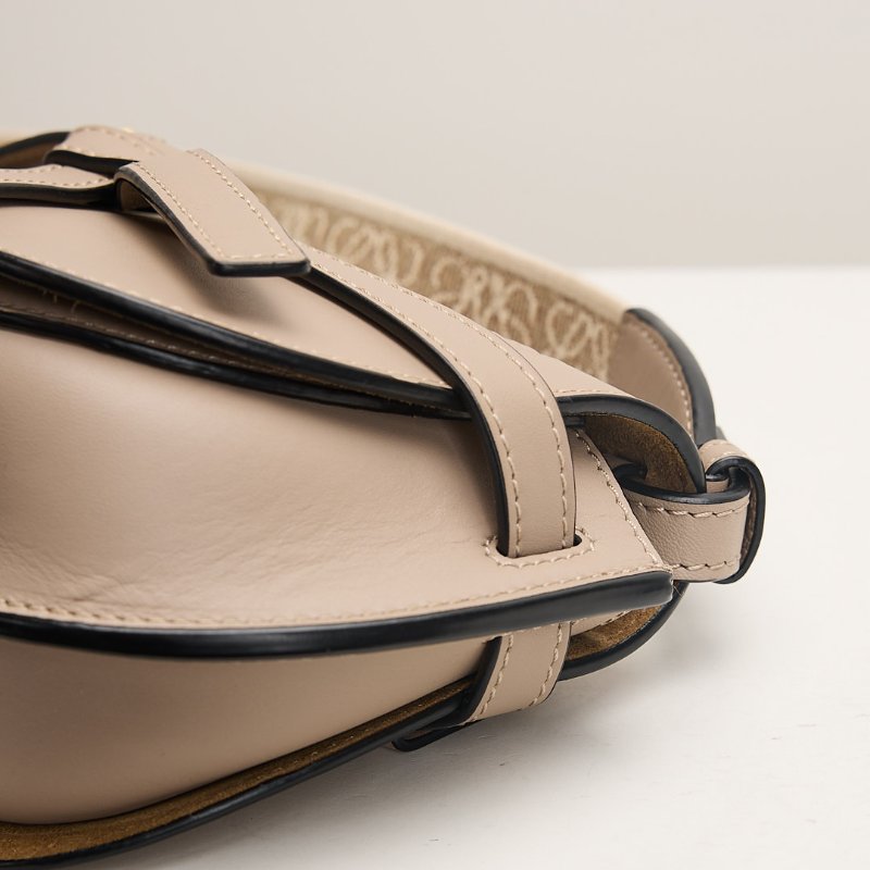 二手Loewe Gate mini 沙色-11