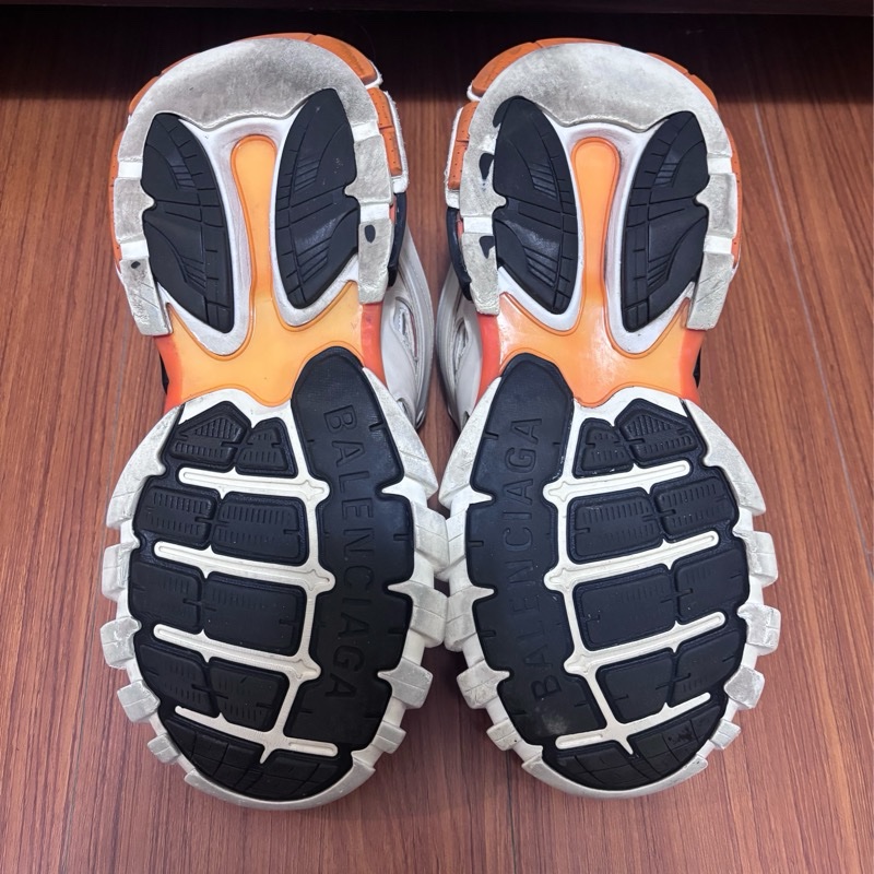 44號 Balenciaga巴黎世家 Track 白橙 542023W1GB19059-10