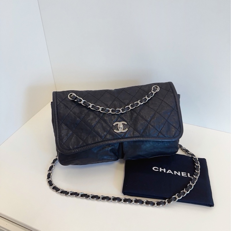💎Chanel香奈兒|黑銀魚子醬雙口袋CF機場鏈條包|旋轉扣款 機車感十足-2