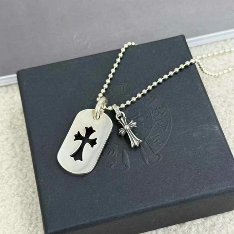 全新未使用品 克羅心 Chrome Hearts / 鏤空十字架 盾牌 十字架純銀 925銀 男女同款式