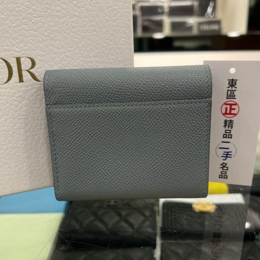 東區正精品㊣CHRISTIAN DIOR 灰色牛皮金CD釦內拉鍊三折釦子短夾 RZ5461-9