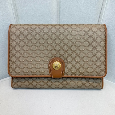 Celine Vintage Macadam 金扣 信封肩背包 XC467
