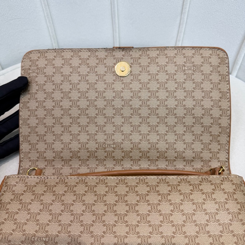 Celine Vintage Macadam 金扣 信封肩背包 XC467-12