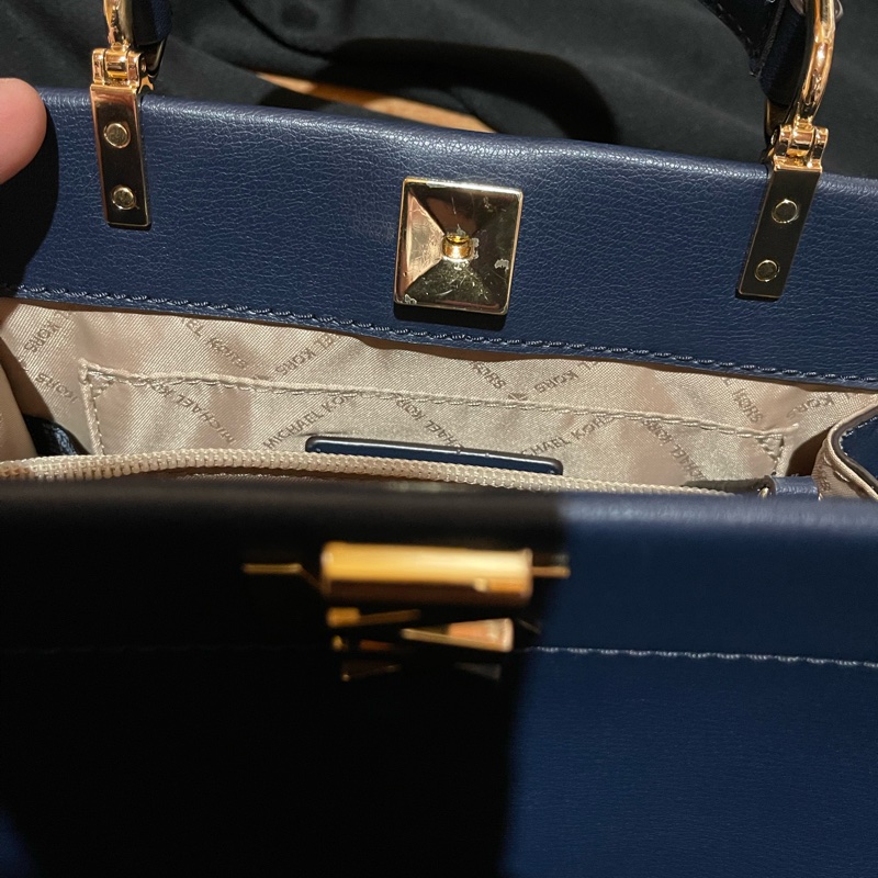 MICHAEL KORS MOTT 旋轉金釦手提側背包 MK-51
