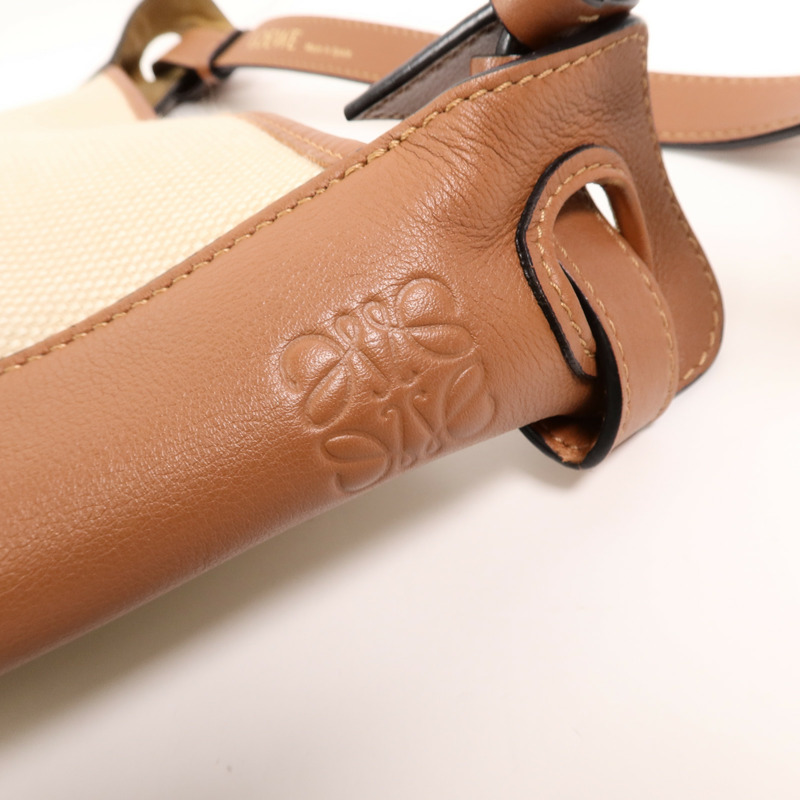 LOEWE 帆布/牛皮皮革Anagram Hobo Bucket Bag肩背袋-8