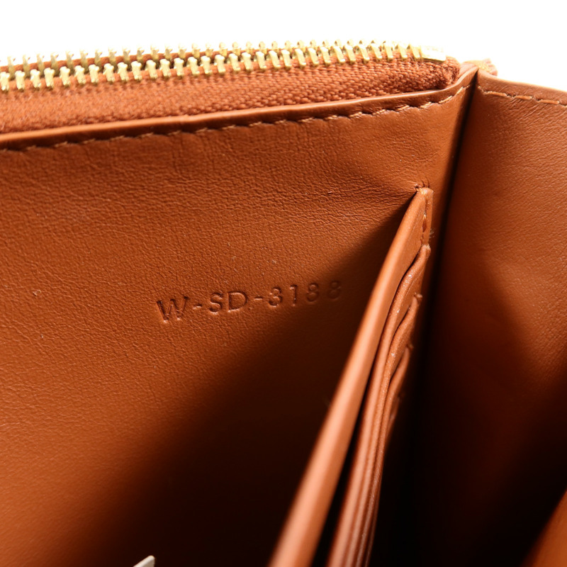 CELINE 牛皮皮革Frame Wallet On Chain鏈帶肩背袋-6