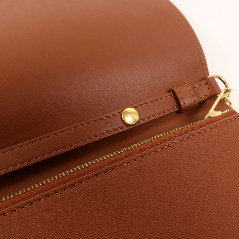 CELINE 牛皮皮革Frame Wallet On Chain鏈帶肩背袋-15