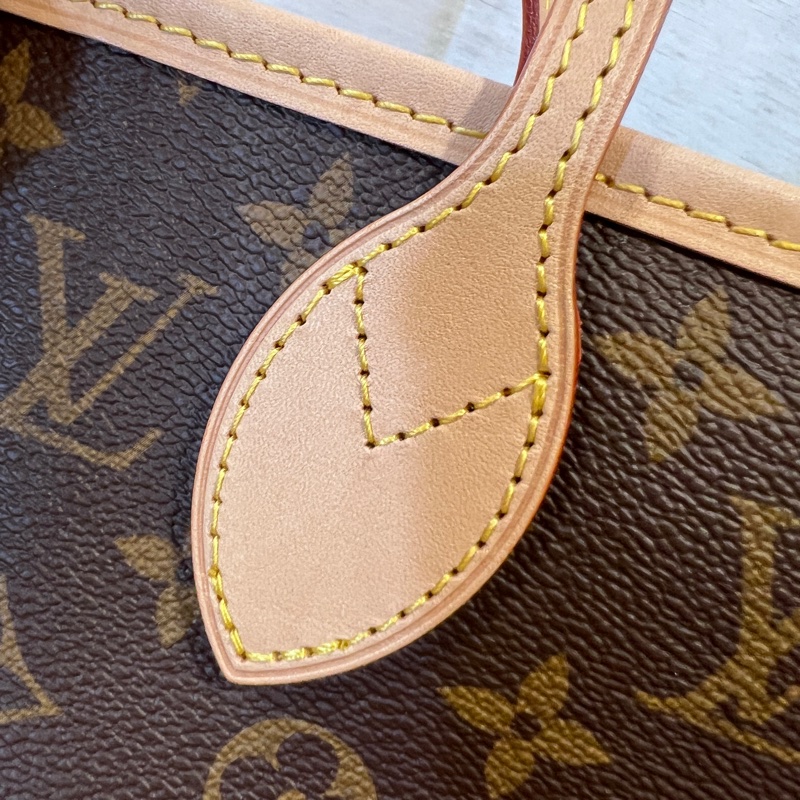 LV原花金釦Neverfull BB 手提斜背包-11