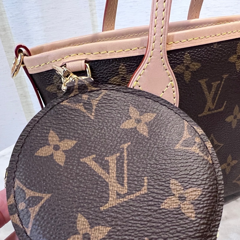 LV原花金釦Neverfull BB 手提斜背包-20
