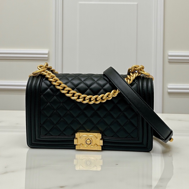 莉亞精品♡Chanel A67086 小牛皮Boy25 黑金 二手-0
