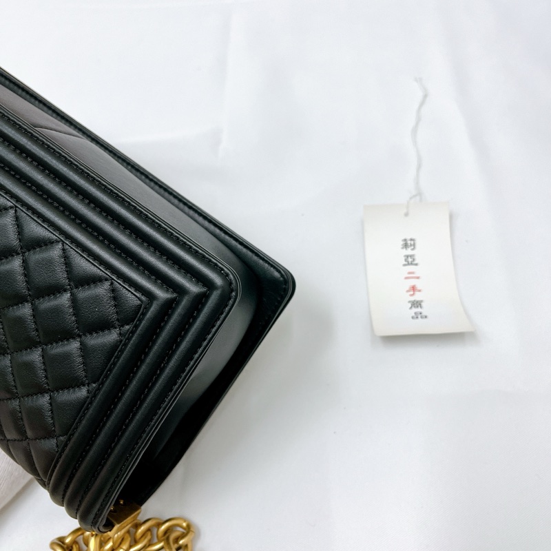 莉亞精品♡Chanel A67086 小牛皮Boy25 黑金 二手-9
