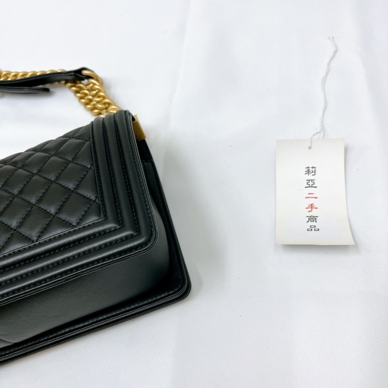 莉亞精品♡Chanel A67086 小牛皮Boy25 黑金 二手-10