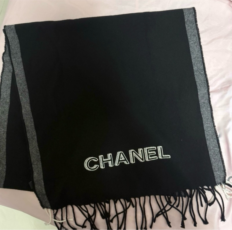 💖Chanel 25C 黑色圍巾 全新全配💖 甜出特價！-12