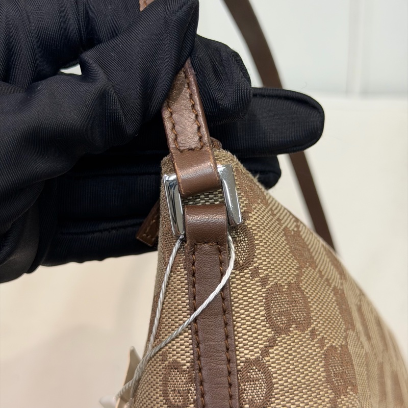 Gucci GG Canvas Boat Pouch 老花腋下包 XA485-22