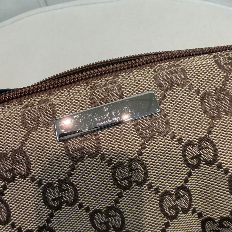 Gucci GG Canvas Boat Pouch 老花腋下包 XA485-36