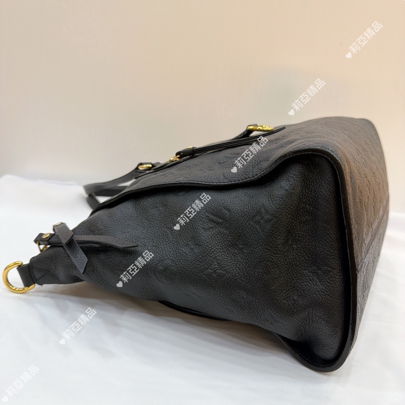 莉亞精品♡ Lv Lumineuse PM 壓紋手提包-5
