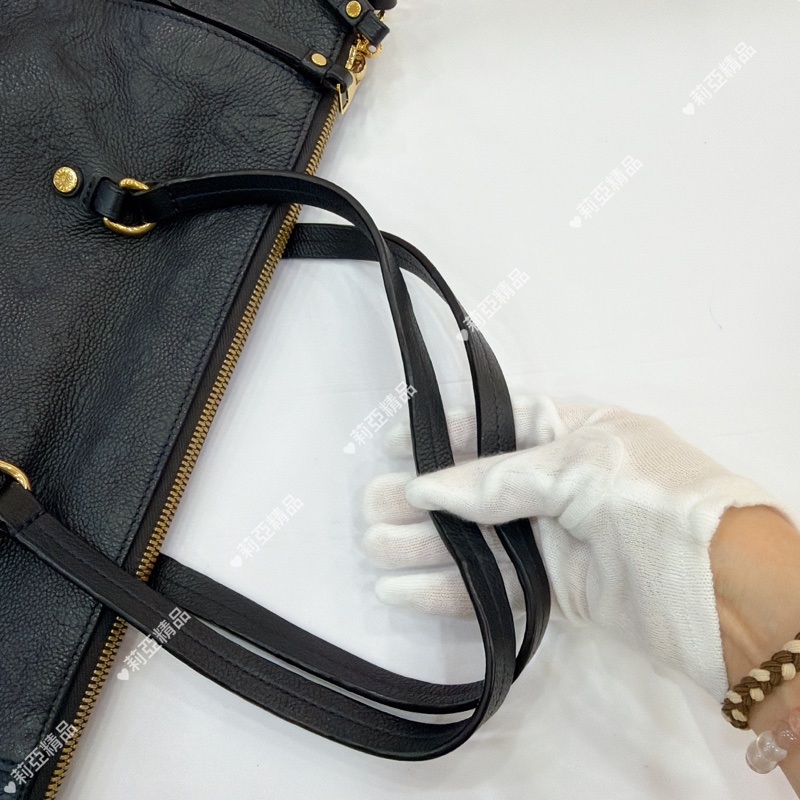 莉亞精品♡ Lv Lumineuse PM 壓紋手提包-16