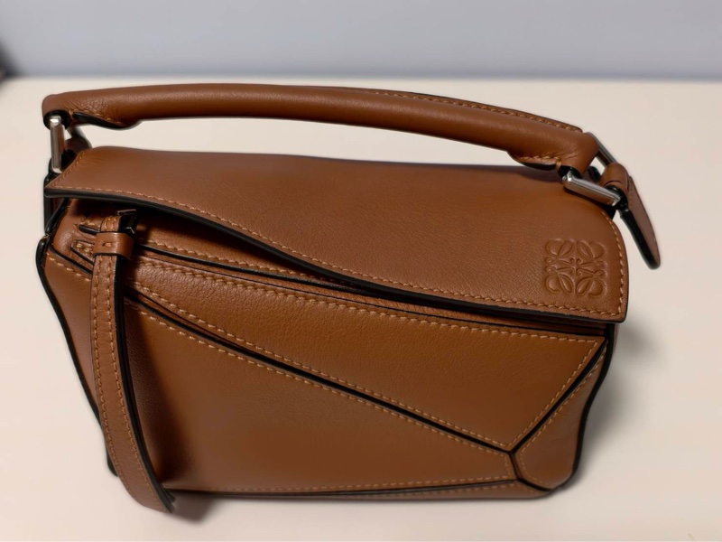 Loewe Puzzle Mini 經典焦糖色-2
