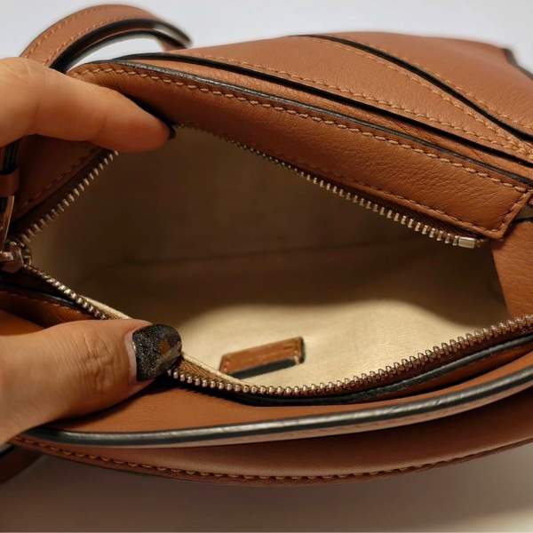 Loewe Puzzle Mini 經典焦糖色-11